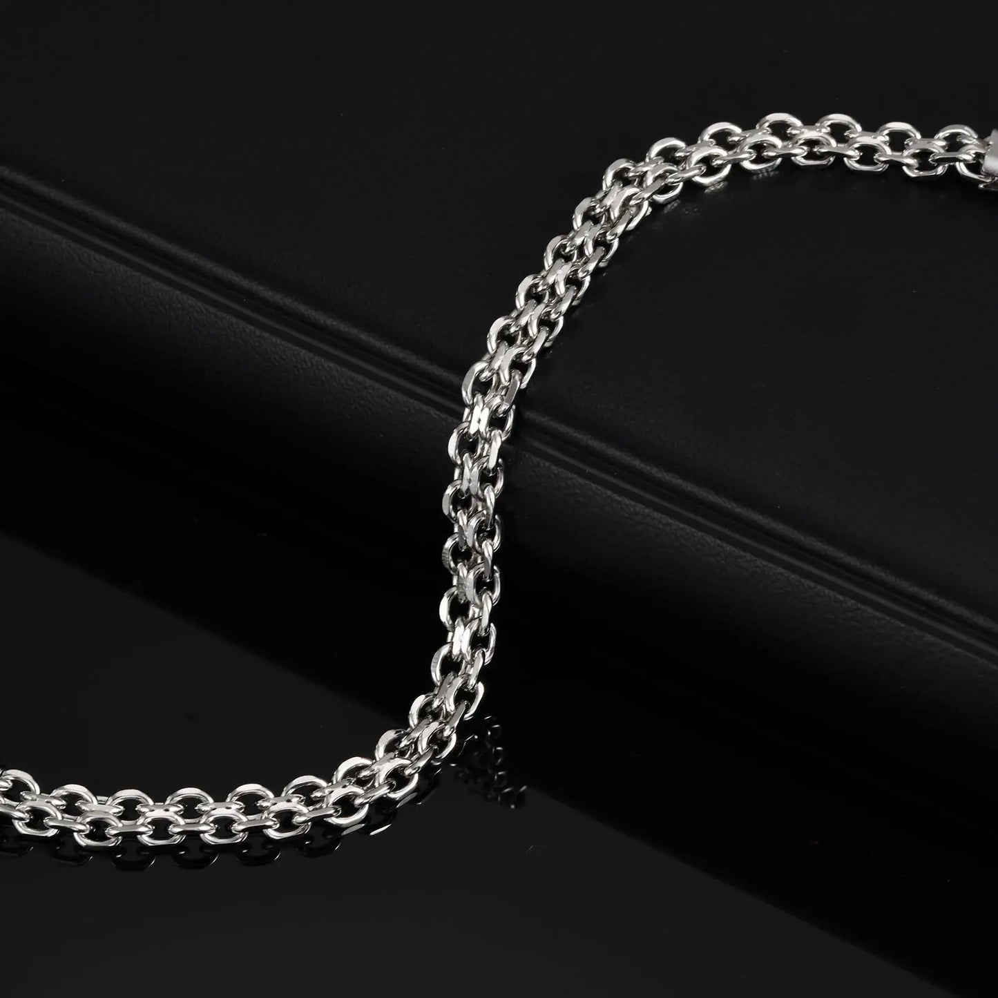 18K Venice Bracelet Stainless Steel Sleek Link Jewelry | DAILY DRIPZ